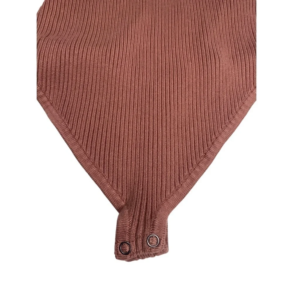 Abercrombie and Fitch Asymmetrical Dusty Rose Mauve Knit Bodysuit Sz Sm